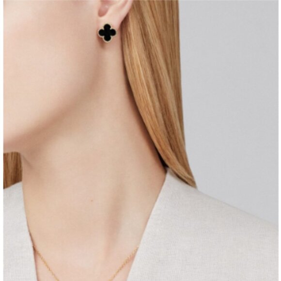 Van Cleef & Arpels classic black earrings - Picture 2 of 11